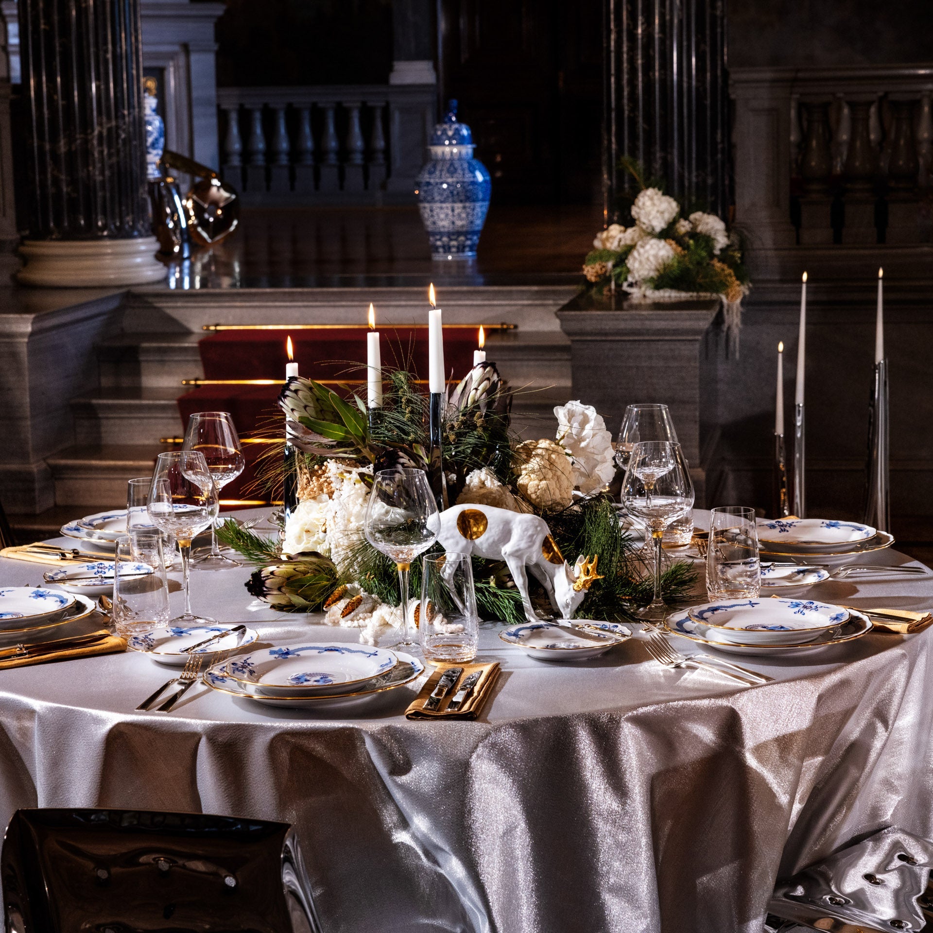 Cappuccinotasse, Reicher Drache, schwarz, handausgemalt, V 0,25 l | Meissen Neuer Ausschnitt 32D210-00584 - Meissen Weimar