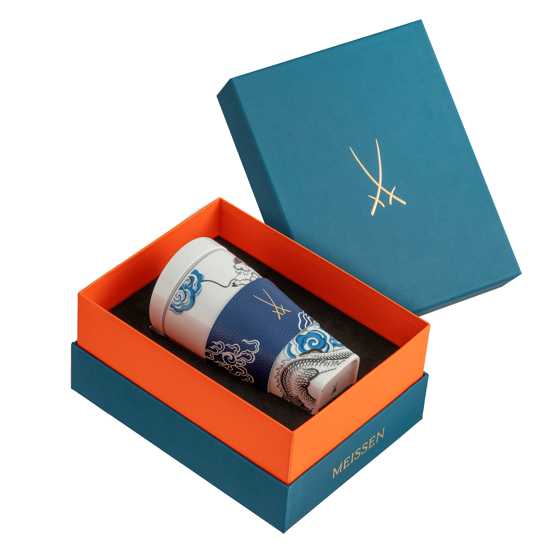 Coffee to go Becher Glücksdrache mit Manschette, Weiß - Blau, V 0,35 l | Meissen Coffee to go Collection - Nova vs-79a934-46m01 - Meissen Weimar