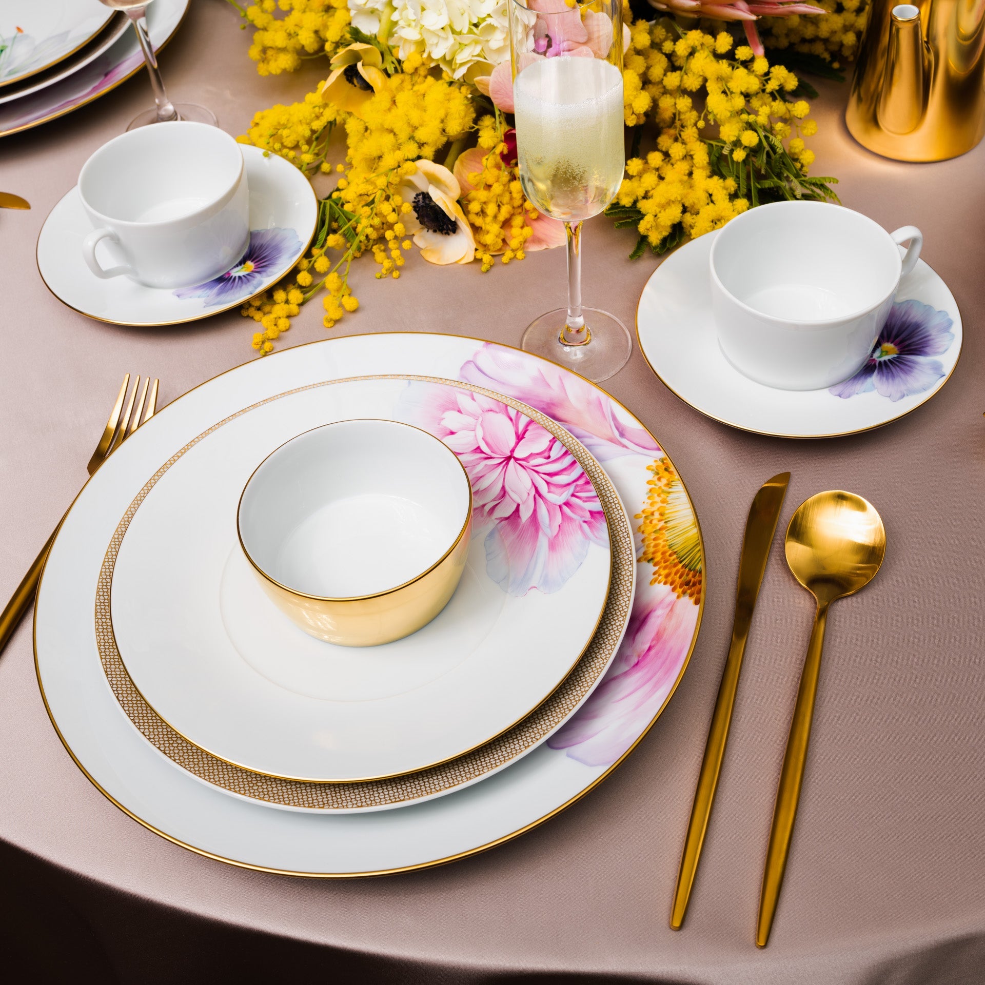 Dessertteller Giant Bloom Ø 22,5 cm, Goldrand | Meissen Cosmopolitan 61b162 - 37473 - Meissen Weimar