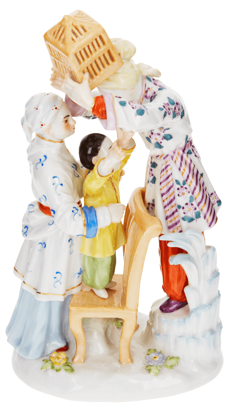 Einzelfigur Asiatische Familie, bunt und gold staffiert, H 14 cm | Meissen Figuren Individuell 900300 - 65641 - Meissen Weimar