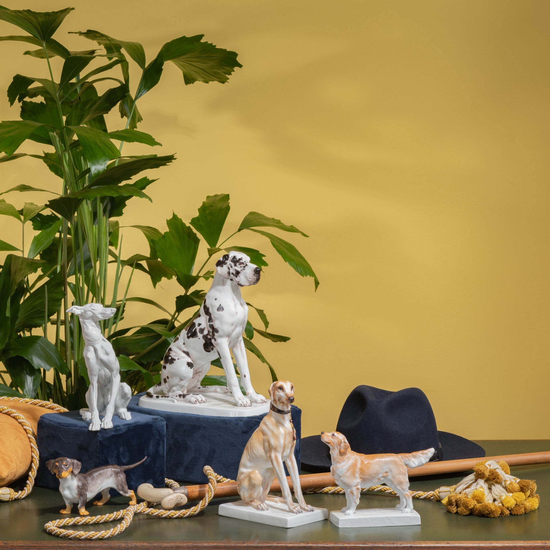 Einzelfigur Bulldogge, Bunt staffiert, H 16,5 cm | Meissen Figuren Individuell 900100 - 78769 - Meissen Weimar