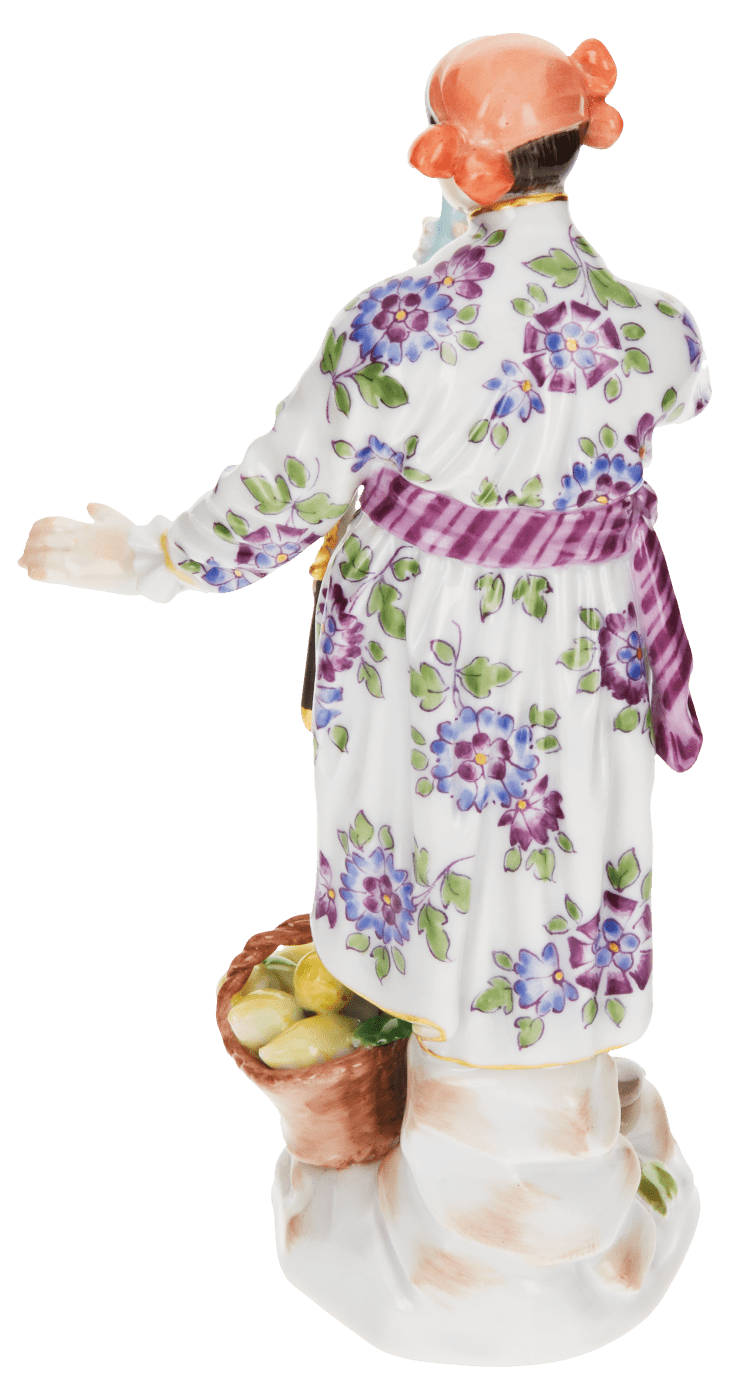 Figur Asiate mit Flasche und Korb, Bunt und gold staffiert, H 12 cm | Meissen Figuren Individuell 900300 - 65667 - Meissen Weimar