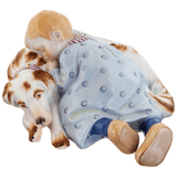 Figur Kind auf Hund schlafend, bunt und gold staffiert, H 7,5 cm | Meissen Figuren-Edition Hentschelkinder