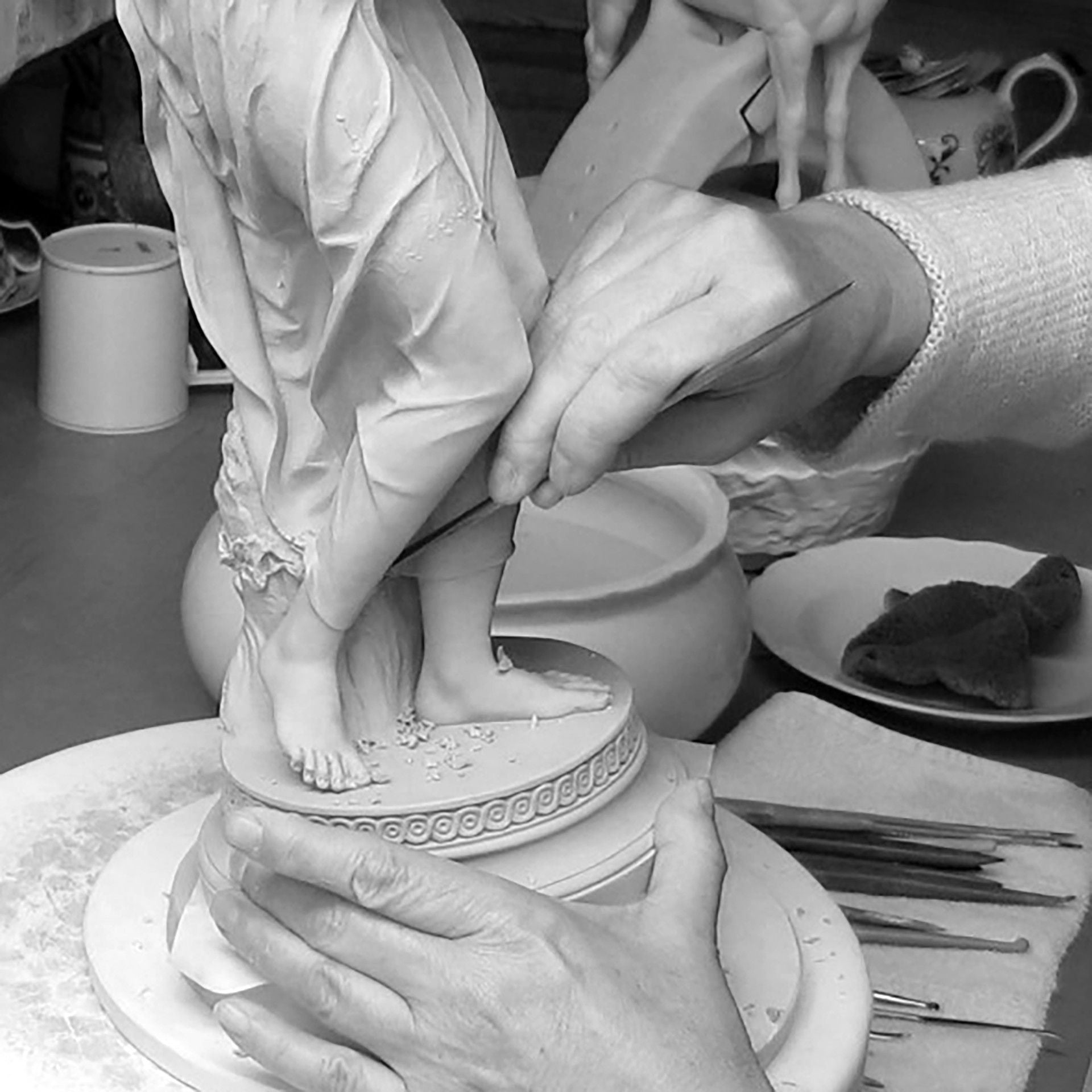 Figur Kugelspielerin, handbemalt, H 30 cm | Meissen Exklusiv - Kollektion 900380 - 73415 - Meissen Weimar