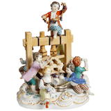 Figur Weinpresse, handbemalt, H 24 cm | Meissen Exklusiv-Kollektion