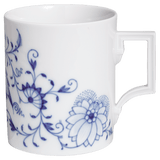 Henkelbecher, blaue Unterglasur-Malerei "Zwiebelmuster Style", V 0,25l, | The Meissen Mug Collection - Berlin