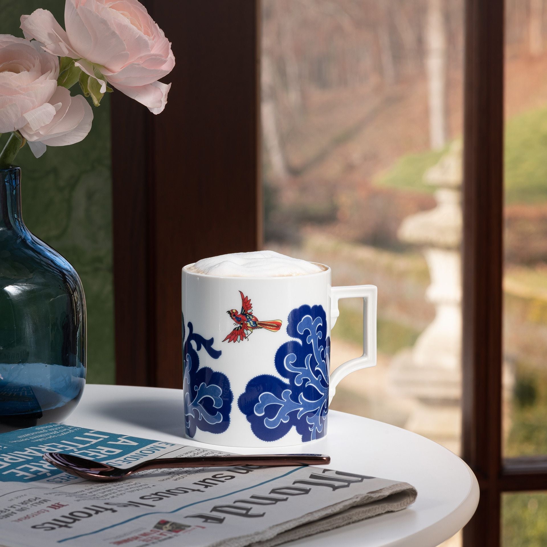 Henkelbecher, "Indian Bird", Vogel in blauen Wolken, 0,25l | The Meissen Mug Collection - Berlin 79A445 - 55810 - Meissen Weimar