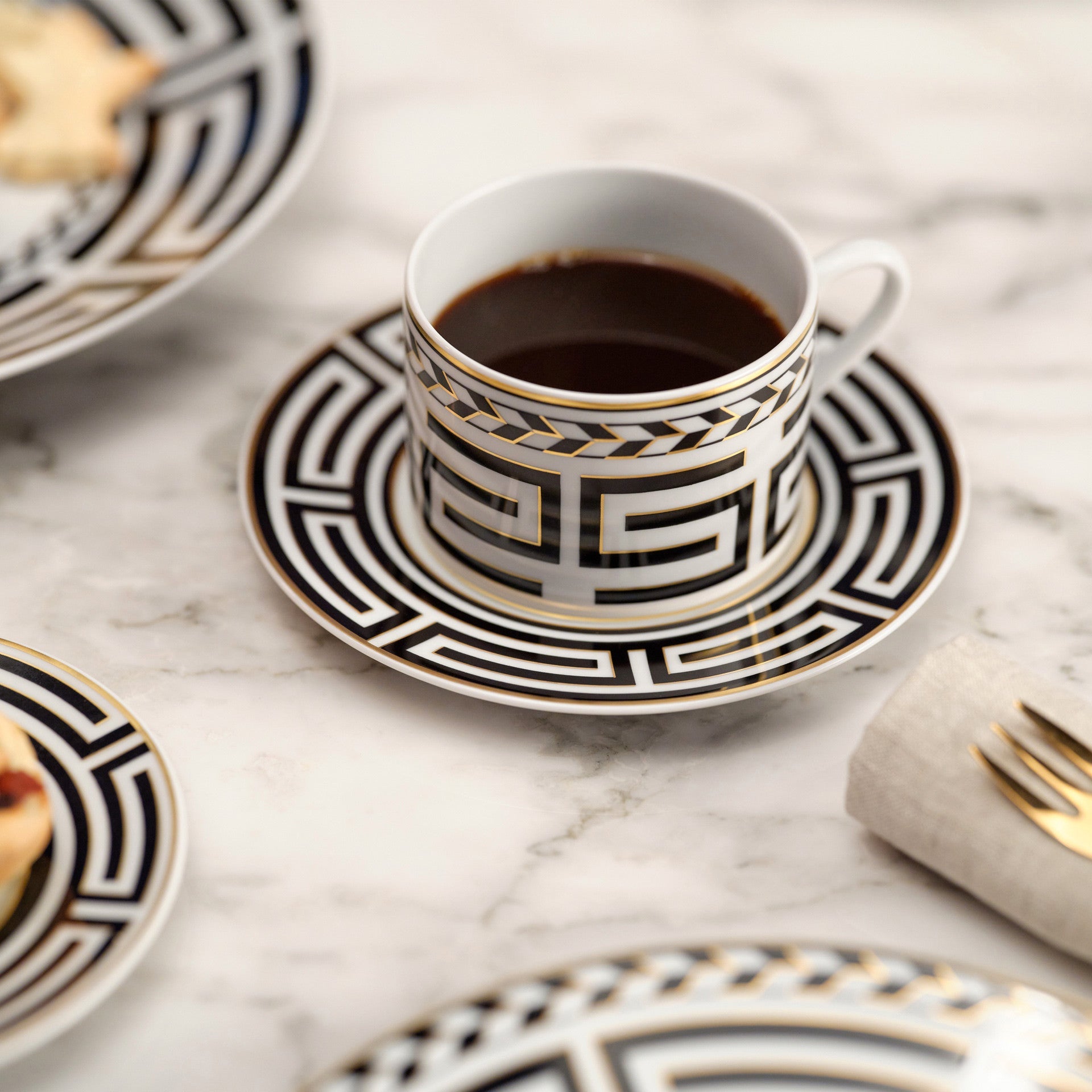 Kaffeetasse mit Untertasse Royal Meander Ø 14,5 cm, H 7,5 cm | Meissen No.41 Collage 79b475-36582 - Meissen Weimar