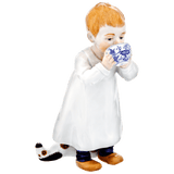 Kind mit Tasse, Bunt staffiert, H 17 cm | Meissen Figuren-Edition Hentschelkinder