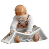 Mädchen mit Buch, Bunt staffiert mit Teddybuch, H 7 cm | Meissen Miniatur-Hentschelkinder