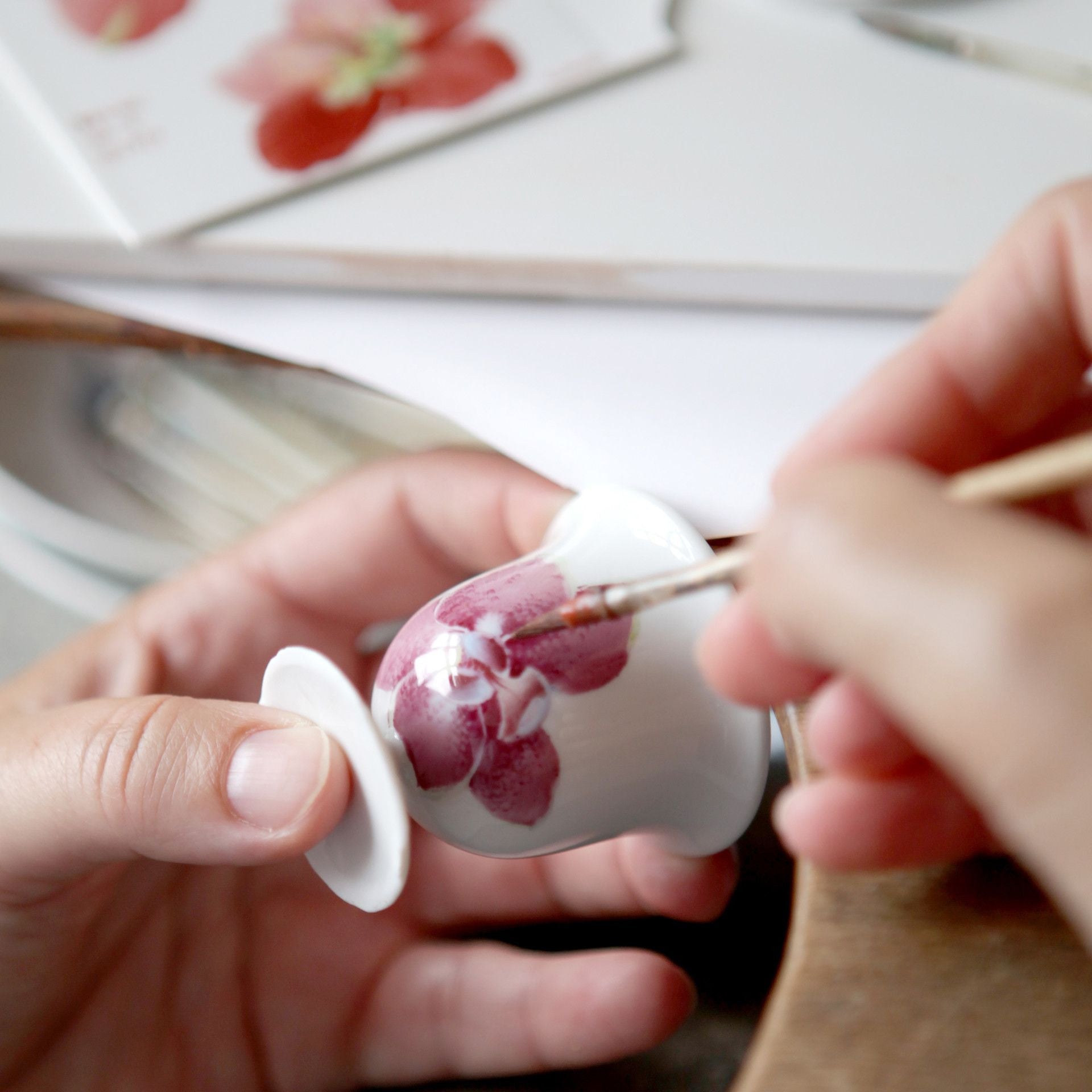 Miniatur - Glocke, "Giant Bloom", Orchidee, H 5 cm | Meissen Zweigschmuck Glocken Kollektion 61A168 - 55M02 - Meissen Weimar