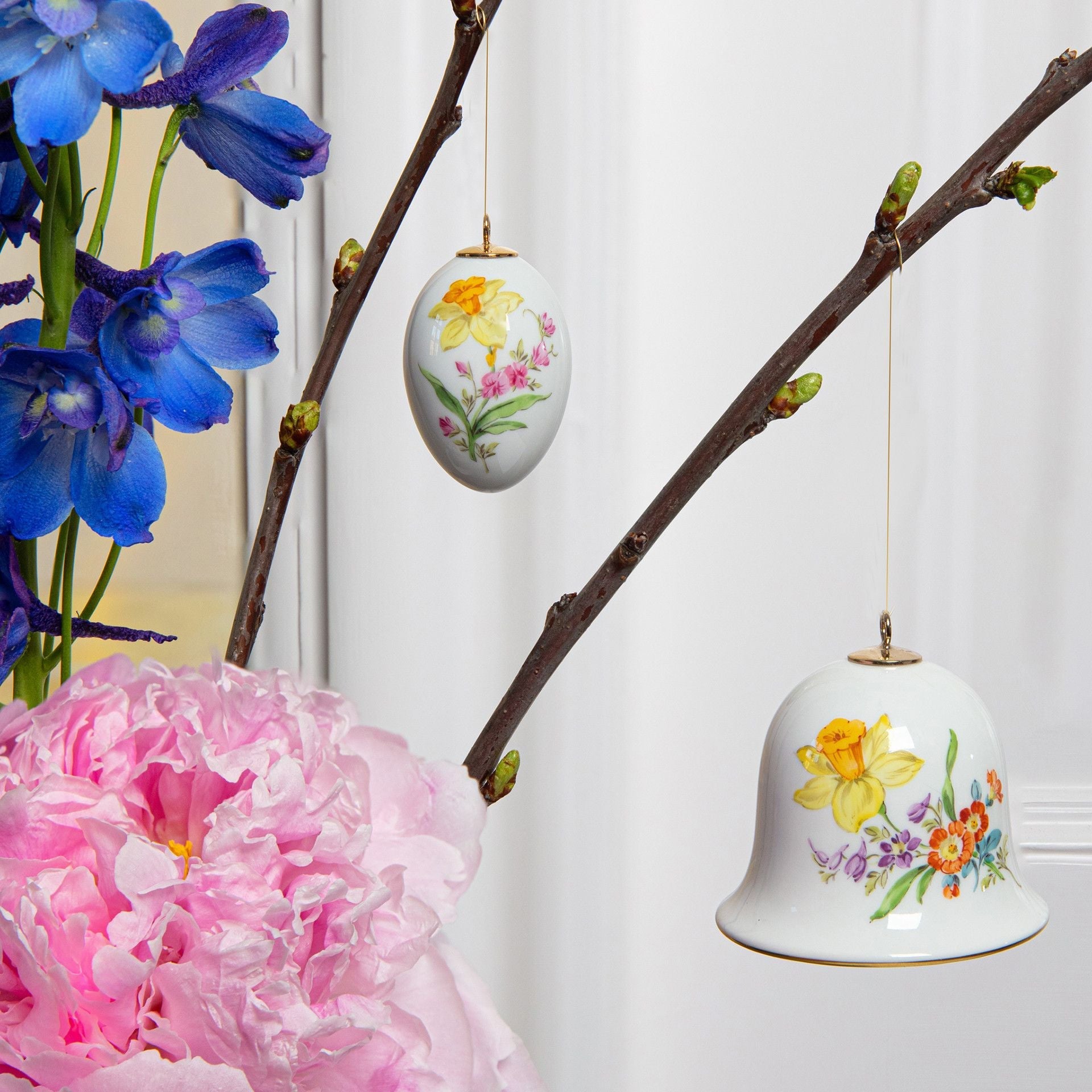Miniatur - Glocke, Vintage Blume 3, Narzisse, H 5 cm | Meissen Zweigschmuck Glocken Kollektion 06C005 - 55M02 - Meissen Weimar