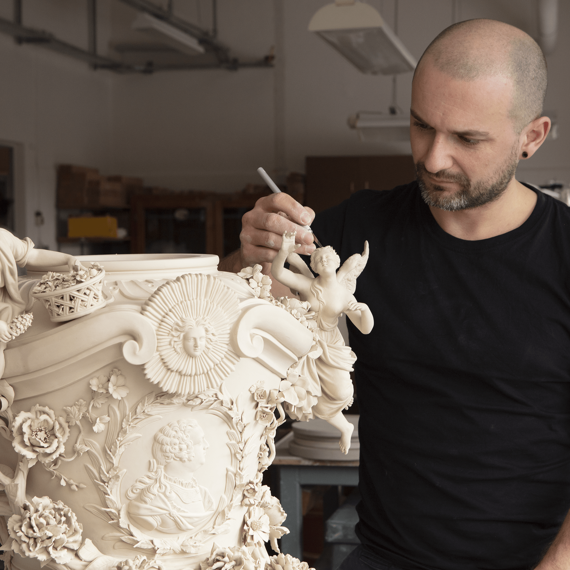 Mittelvase Das blühende Frankreich, H 84 cm | Meissen Exklusiv - Kollektion 90a780-81m18 - Meissen Weimar