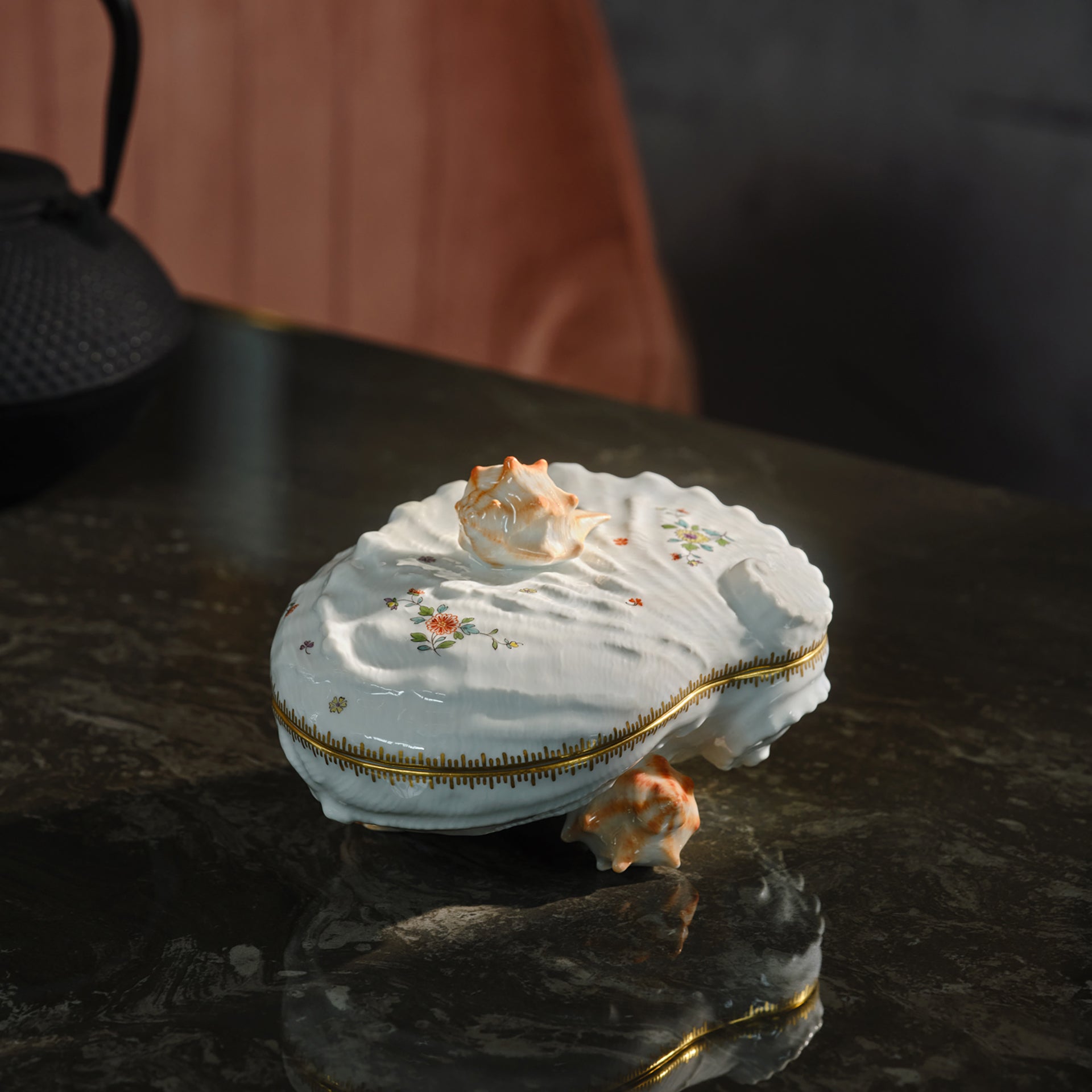 Muscheldose, Lim. 50, H 10,5 cm | Meissen Limited Edition 39A074-52411 - Meissen Weimar