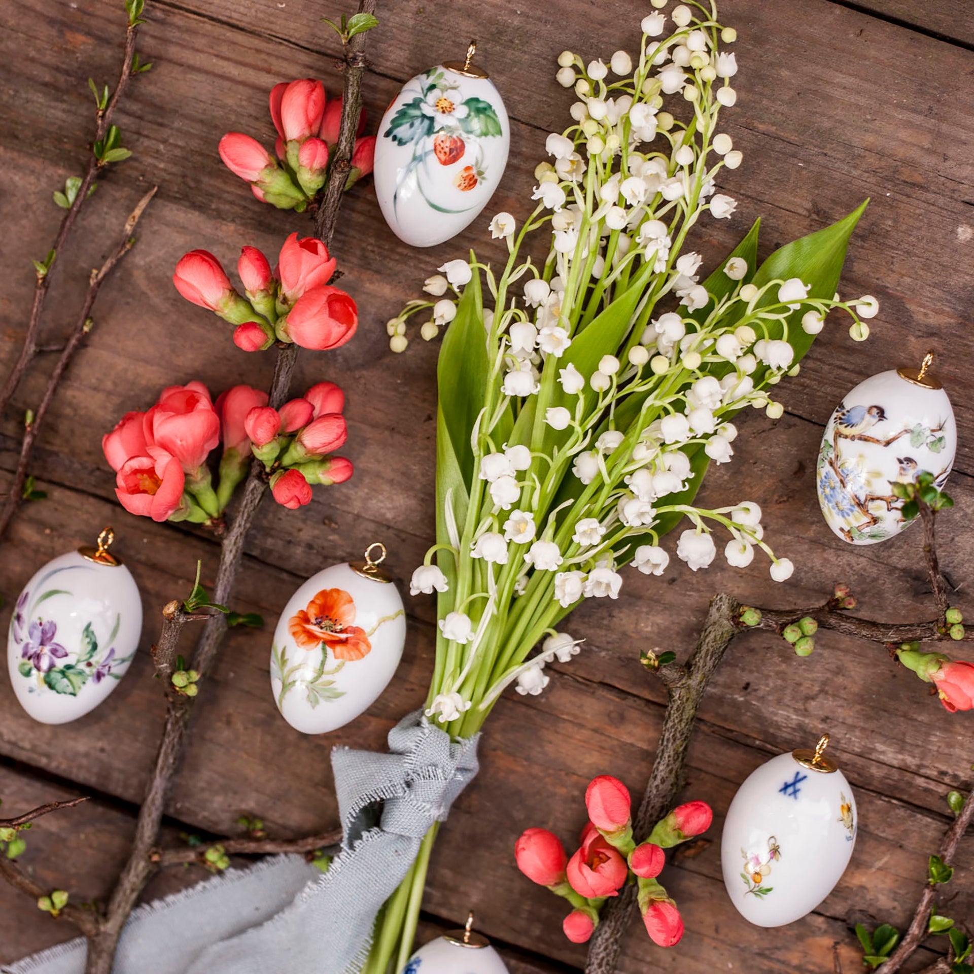 Osterei, Waldflora mit Insekten, Veilchen, H 4,5 cm | Meissen Zweigschmuck Osterei Kollektion 61C008 - 55M03 - Meissen Weimar