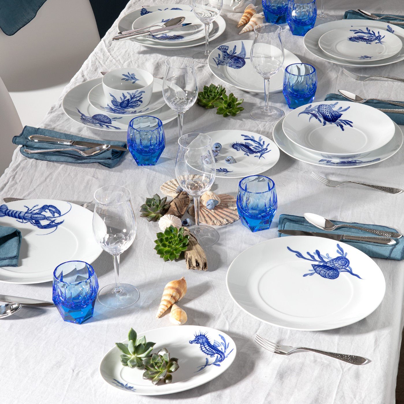 Platte oval, 'Blue Treasures', Fisch, L 32 cm | Meissen Cosmopolitan 82A277 - 37308 - Meissen Weimar