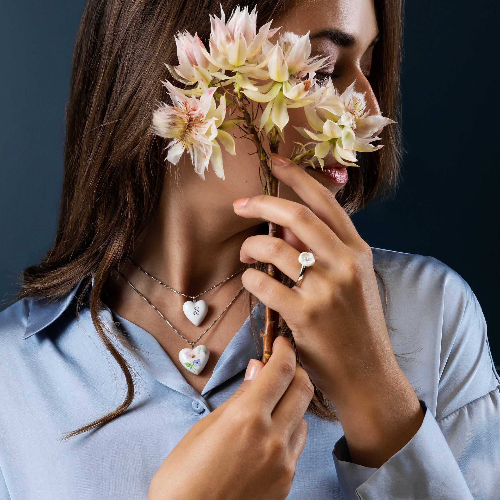 Porzellananhänger Herz mit Monogramm Kobaltblau, H 2.2 cm | Meissen Porzellananhänger 97b301-71m03 - Meissen Weimar