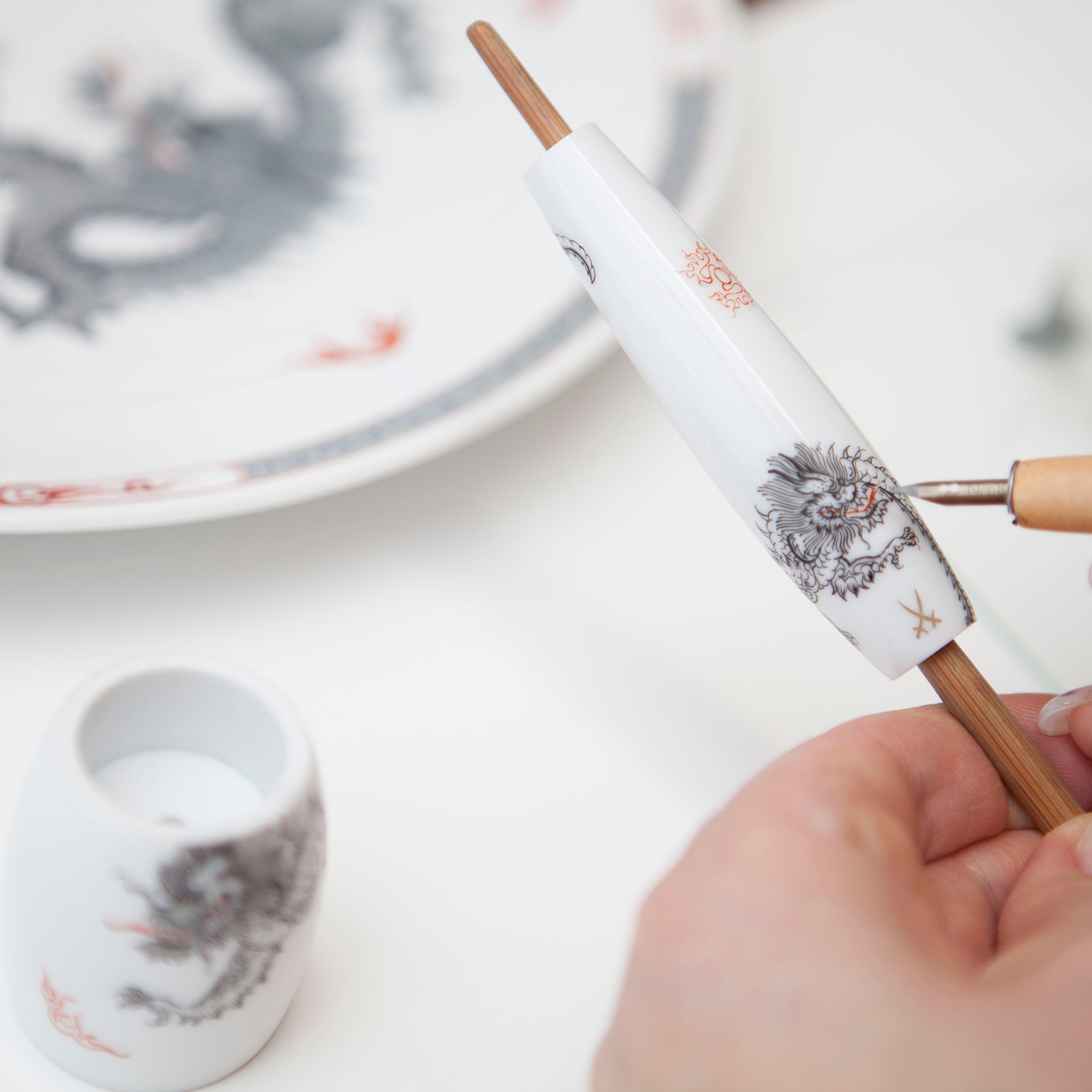 Rasierer mit Gillette Fusion, Porzellangriff, Ming Drache, Monogramm, H 14,5 cm | Mühle Edition Meissen MP00023 - Meissen Weimar