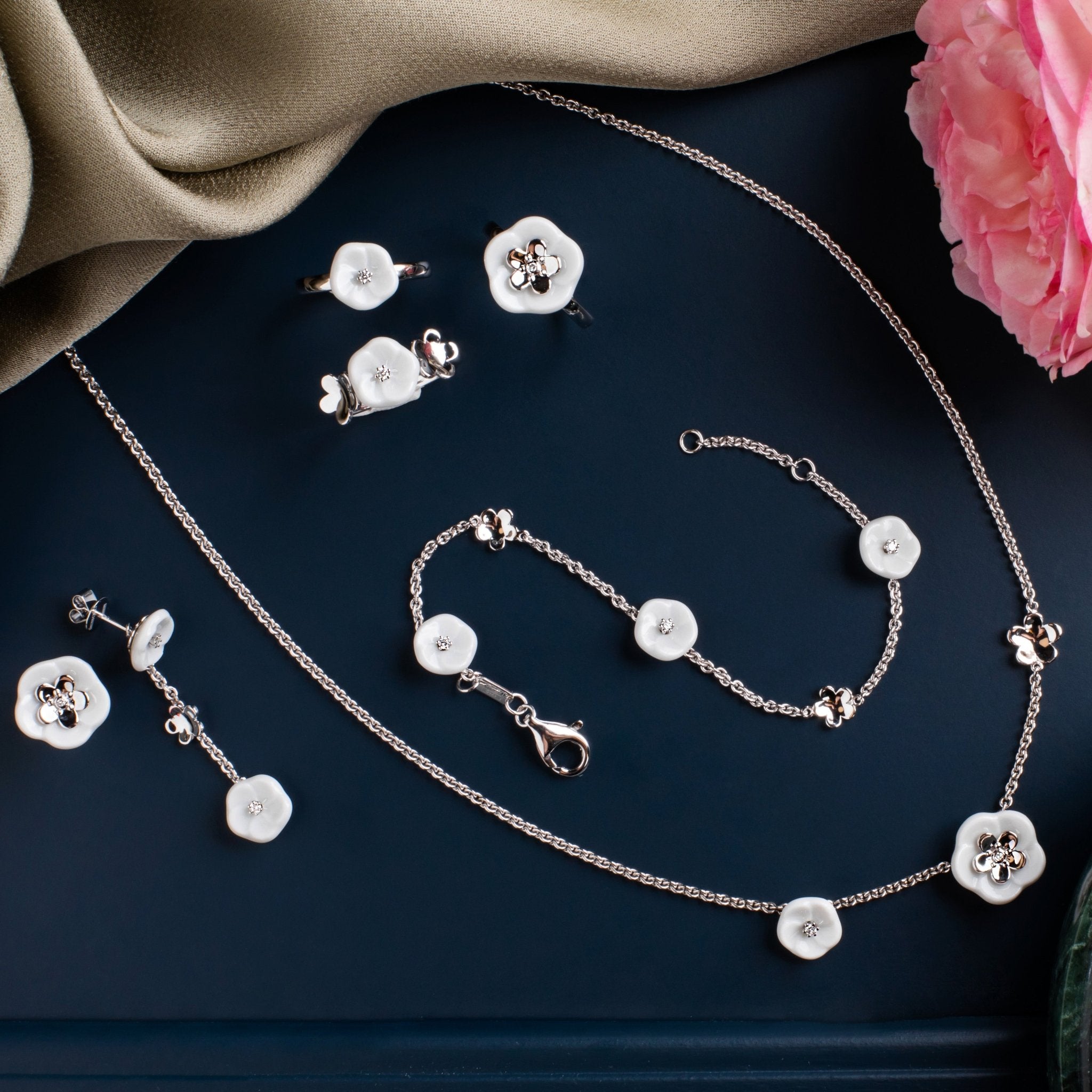 Ring 1739 Royal Blossom Bouquet Weißgold 750, 4 g | Meissen Royal Blossom Collection mpj10bl25700 - Meissen Weimar