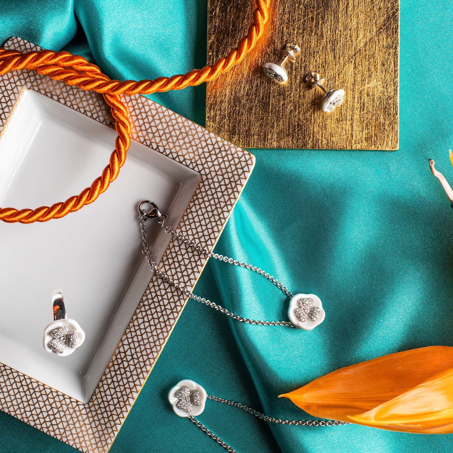 Ring Royal Blossom Pavé, Weißgold 750, Größe 50 mm | Meissen Royal Blossom Collection mpj10bl23300 - Meissen Weimar