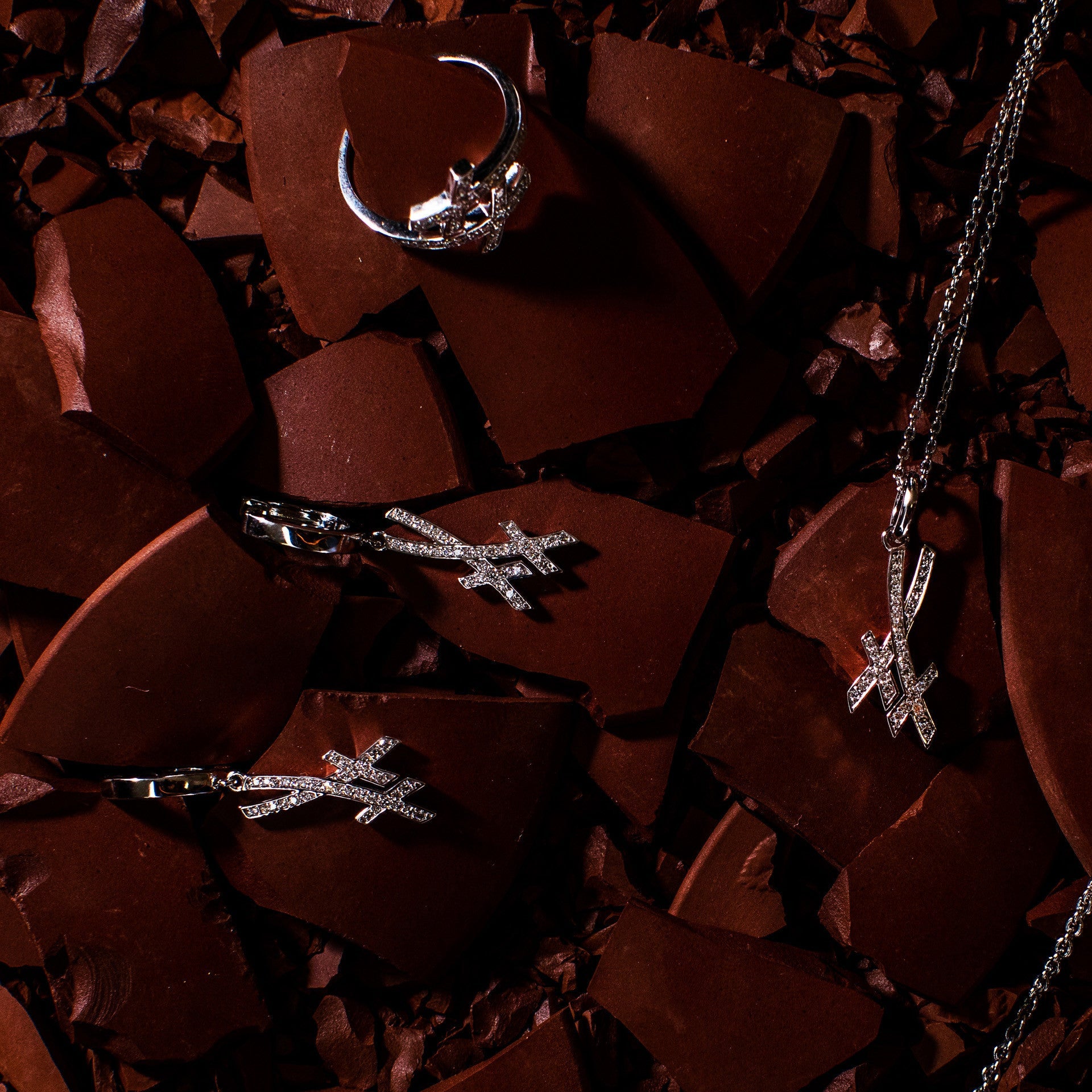 Ring Swords Pavé Weißgold 750, Gewicht ca. 3 g | Meissen Swords Collection mpj10sw22100 - Meissen Weimar