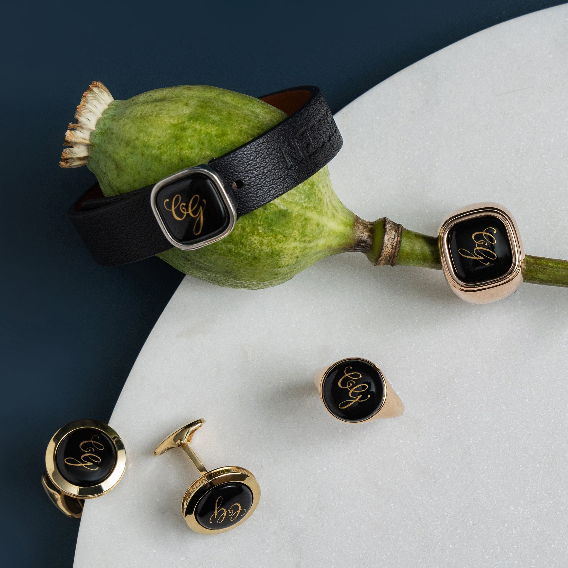 Siegelring, Monogramm in Gold, 25 g | Meissen Geschenke 90a547-53ma8 - Meissen Weimar