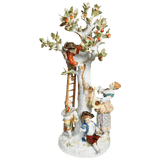 Skulptur Apfelernte, H 27 cm | Meissen Exklusiv-Kollektion
