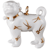 Tieranhänger Mops Schwerter in Gold, H 3,4 cm | Meissen Porzellananhänger