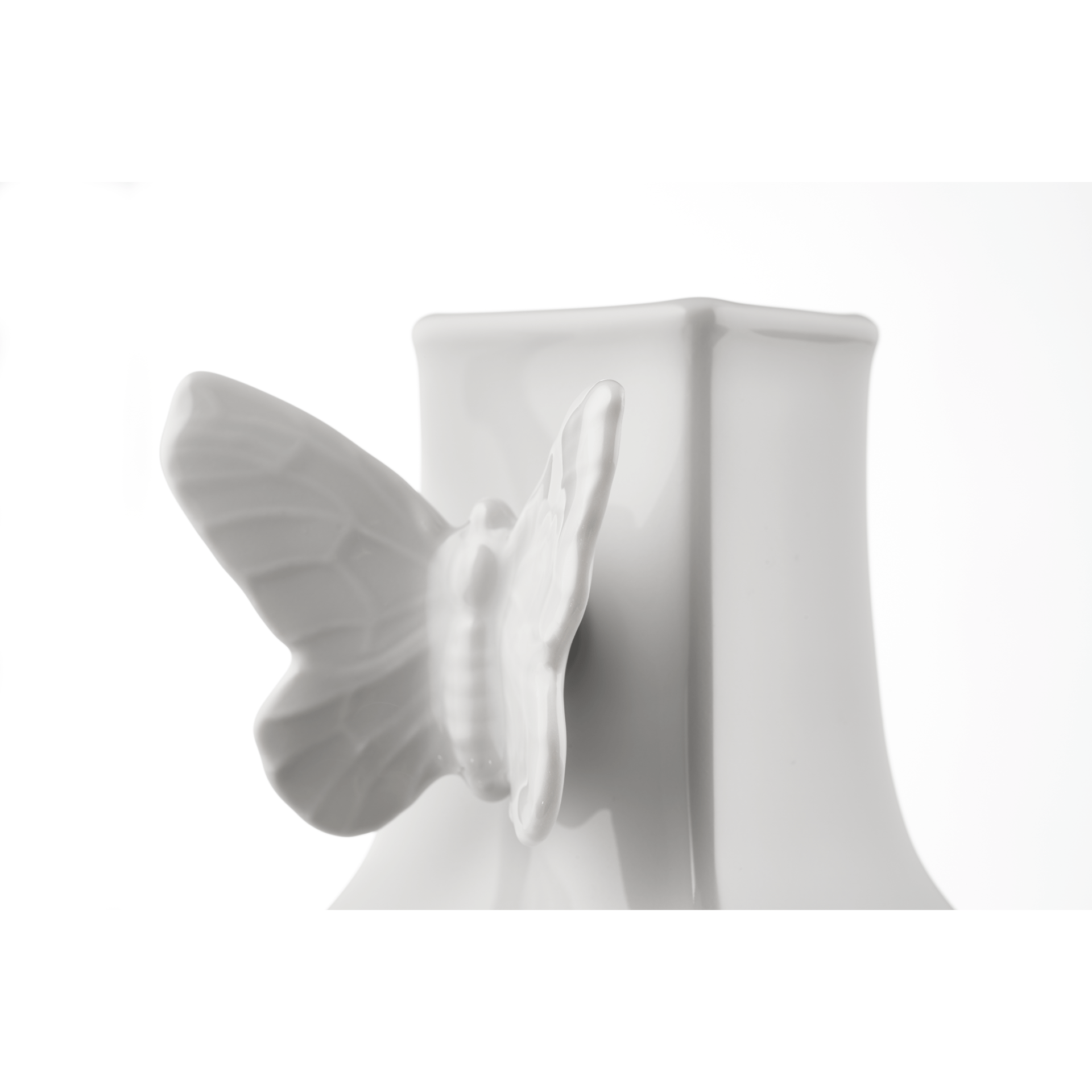 Vase, klein, eckig, H 13 cm, weiß | Meissen Butterfly Collection 000001 - 50908 - Meissen Weimar