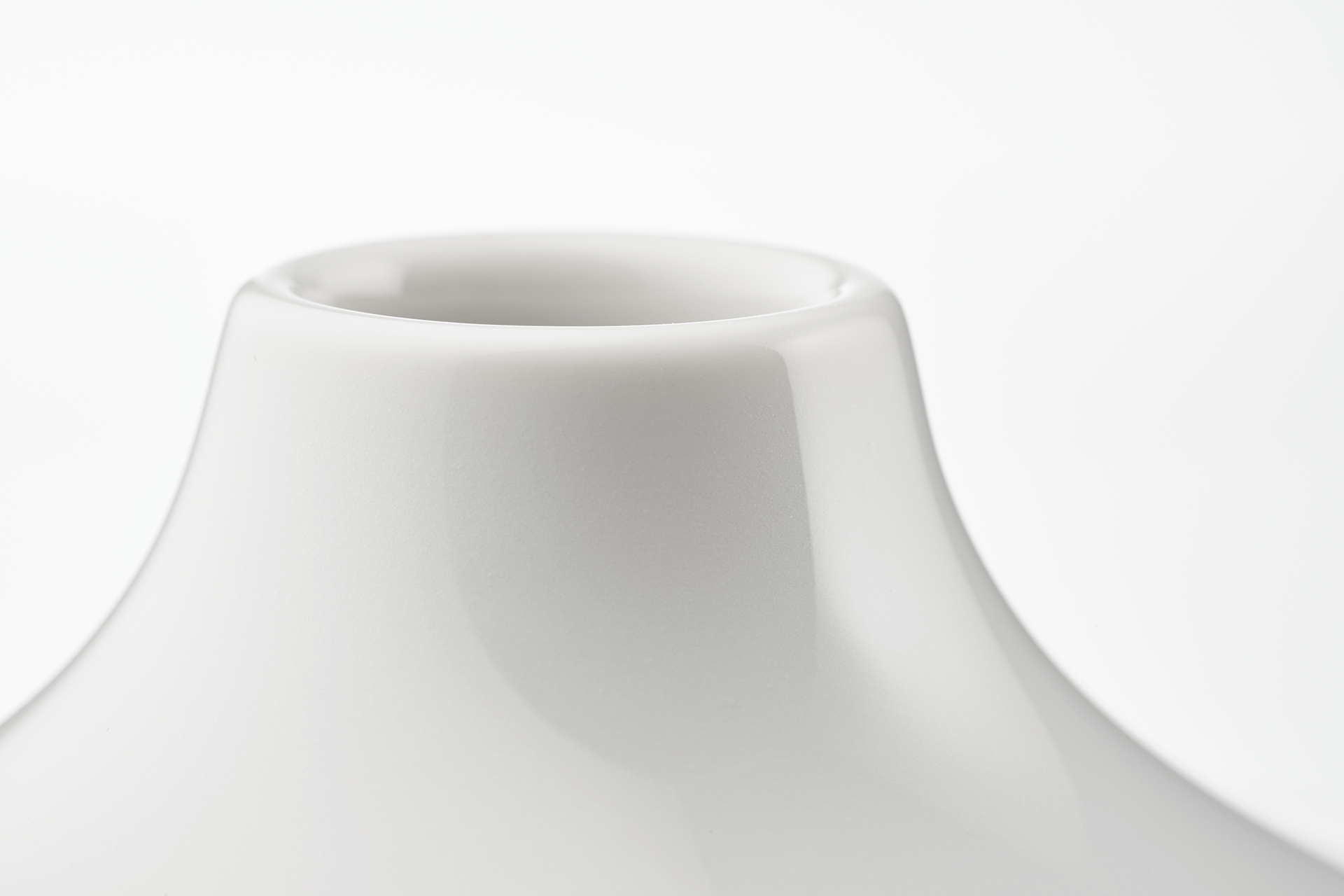 Vase, weiß, H 18 cm | Meissen Vasen - Kollektion 000001 - 50531 - Meissen Weimar