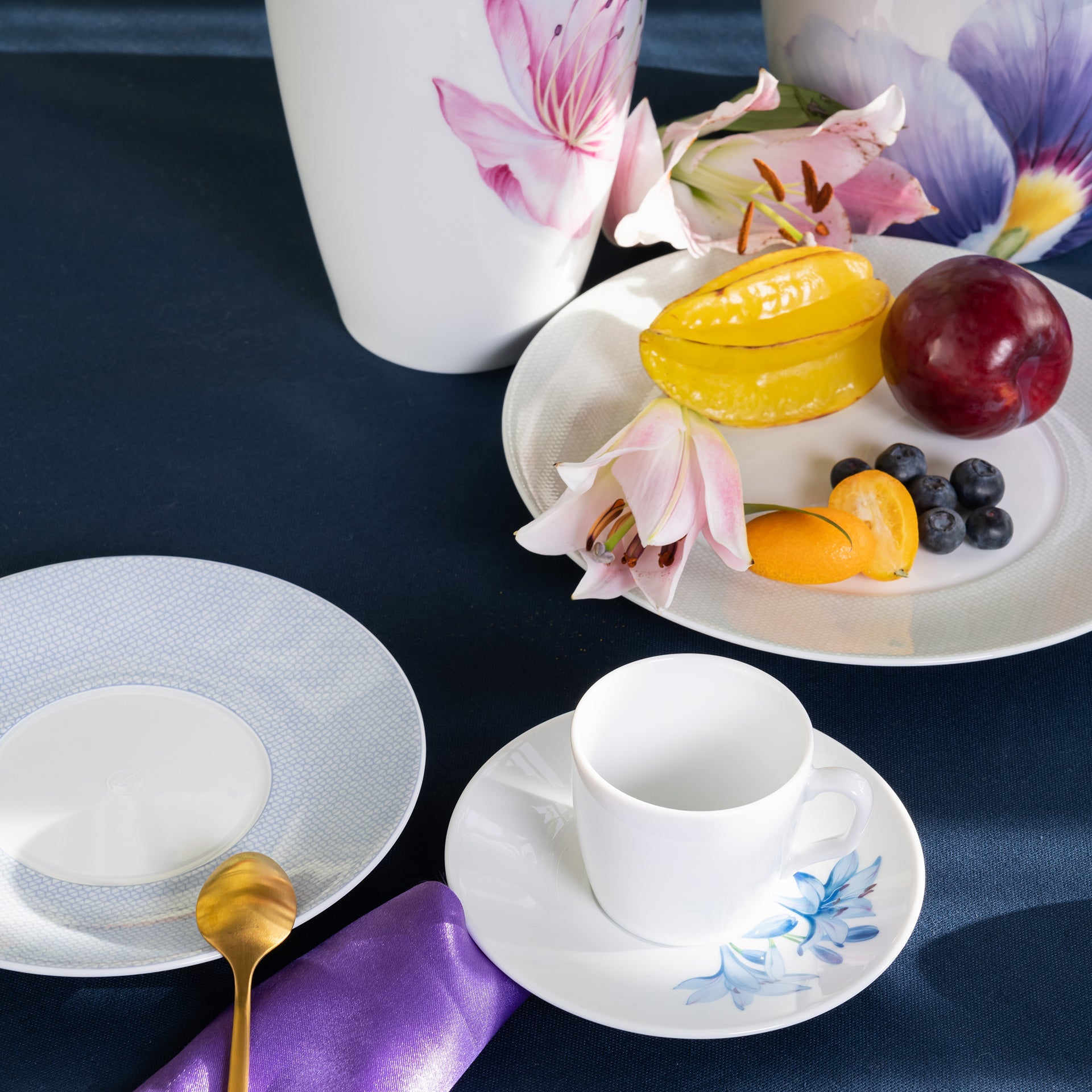 Vorspeise - und Dessertteller, Mesh blau, Ø 22,5 cm | Meissen Cosmopolitan 79a269 - 37473 - Meissen Weimar