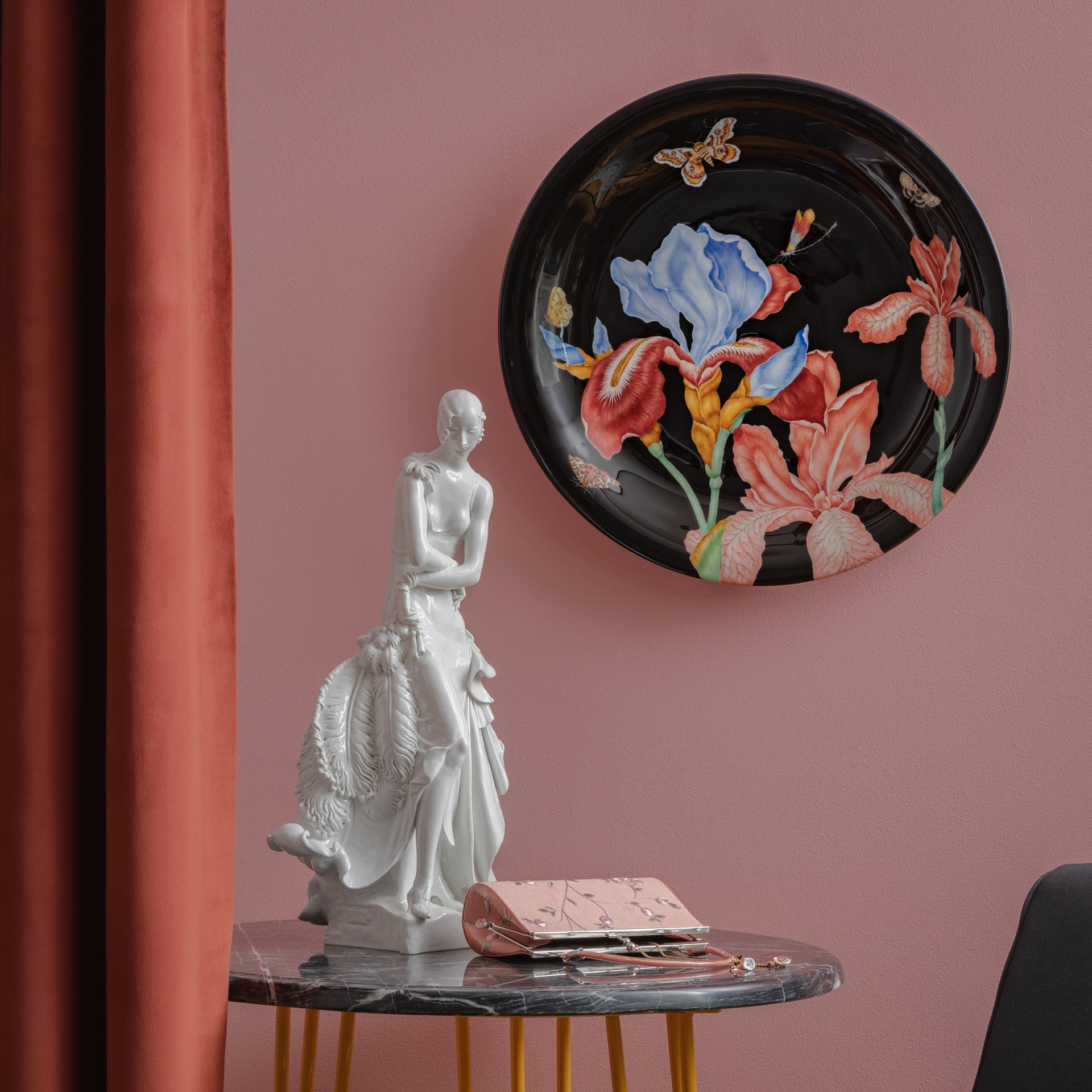 Wandschale, Iris mit Schmetterlingen, Ø 46 cm, limitiert | Meissen Limitierte Meisterwerke 20a884 - 54m41 - Meissen Weimar